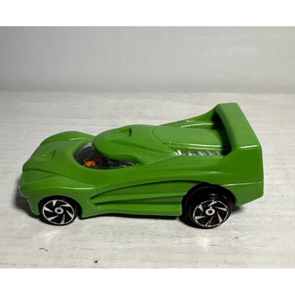 McDonald's Hot Wheels Green RACE CAR 2017 - Picture 3 of 7